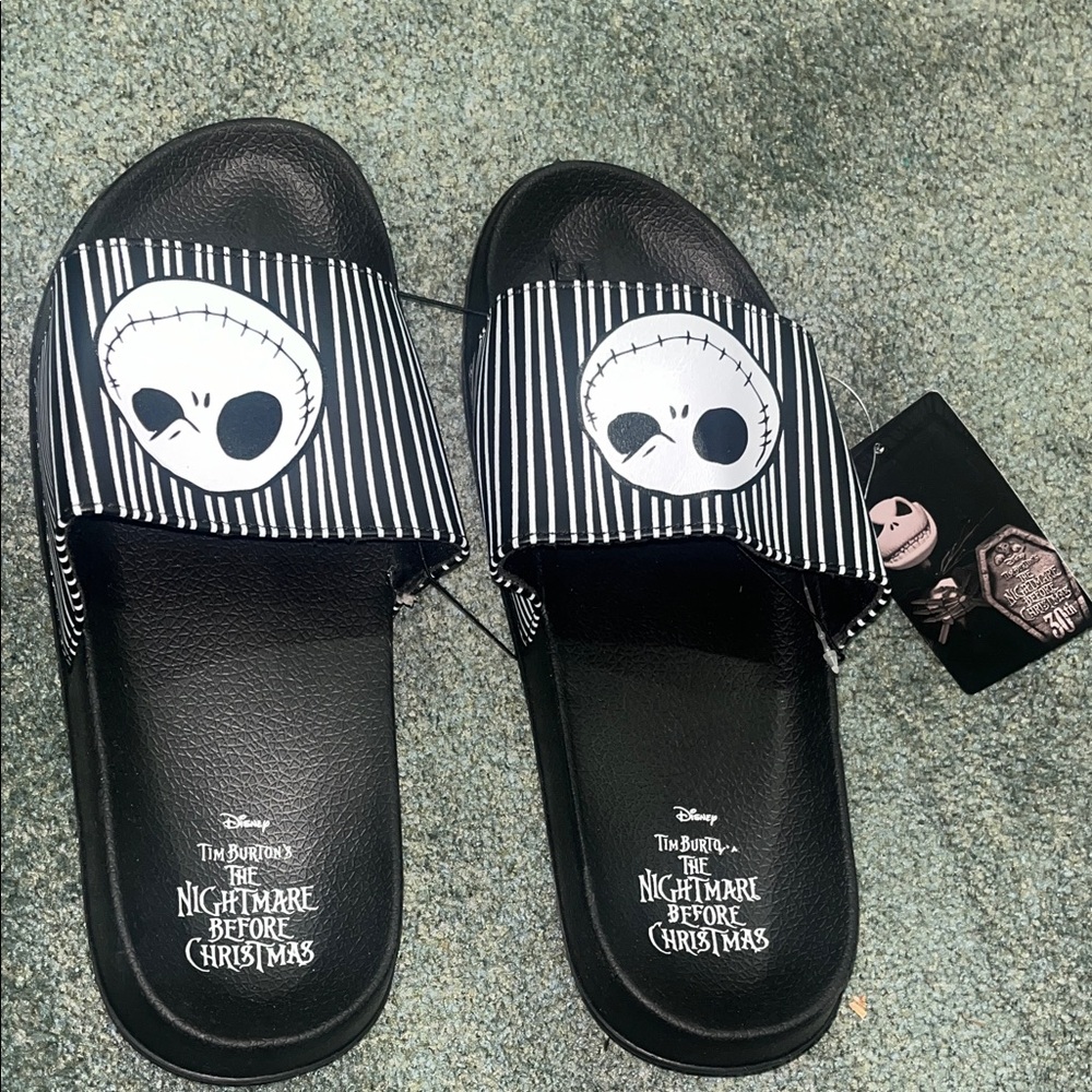 Disney ADULTS Striped Black and White SLIDES